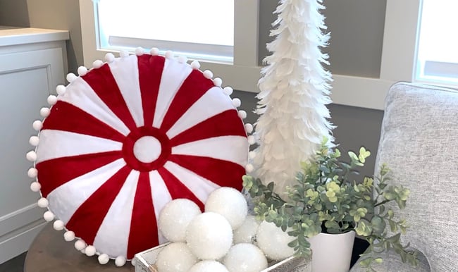 How to Make a Peppermint Pillow with Cuddle® Minky Plush Fabric