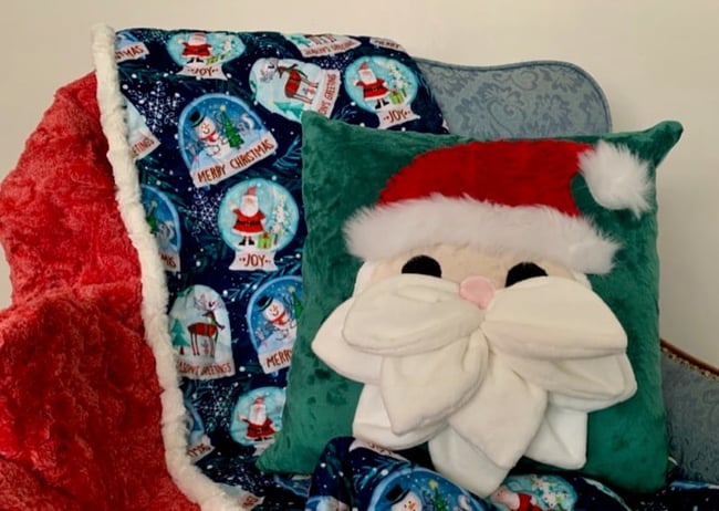 How to Sew a Santa-Themed Holiday Pillow (Petal Pop Santa Pattern Sewing Tutorial)