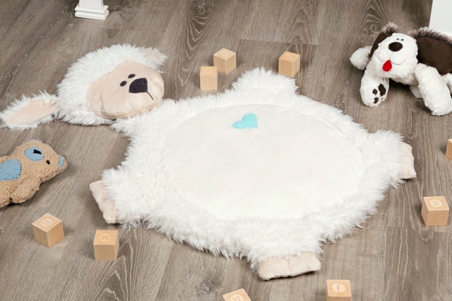 How to Make the “My Lambie” Children’s Playmat